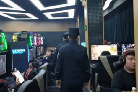 福建三層網(wǎng)吧消防設(shè)施配置詳解